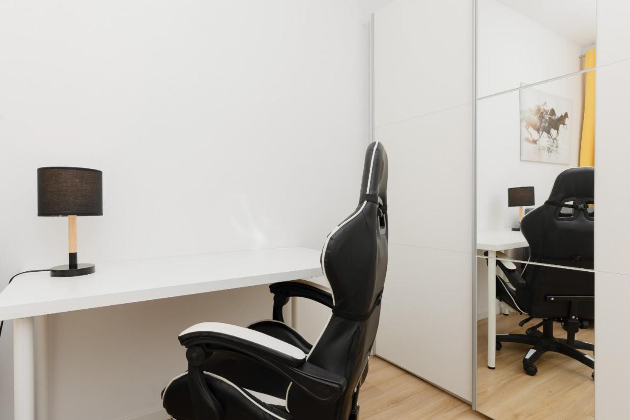 Apartment With Ac Warsaw Mokotow Business Centre By Noclegi Renters Eksteriør bilde